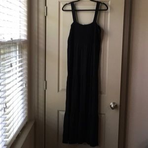 Stretchy tiered maxi dress